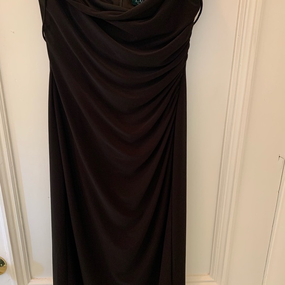 Ralph Lauren form fitted, lined black dress size 8 - Picture 8 of 9